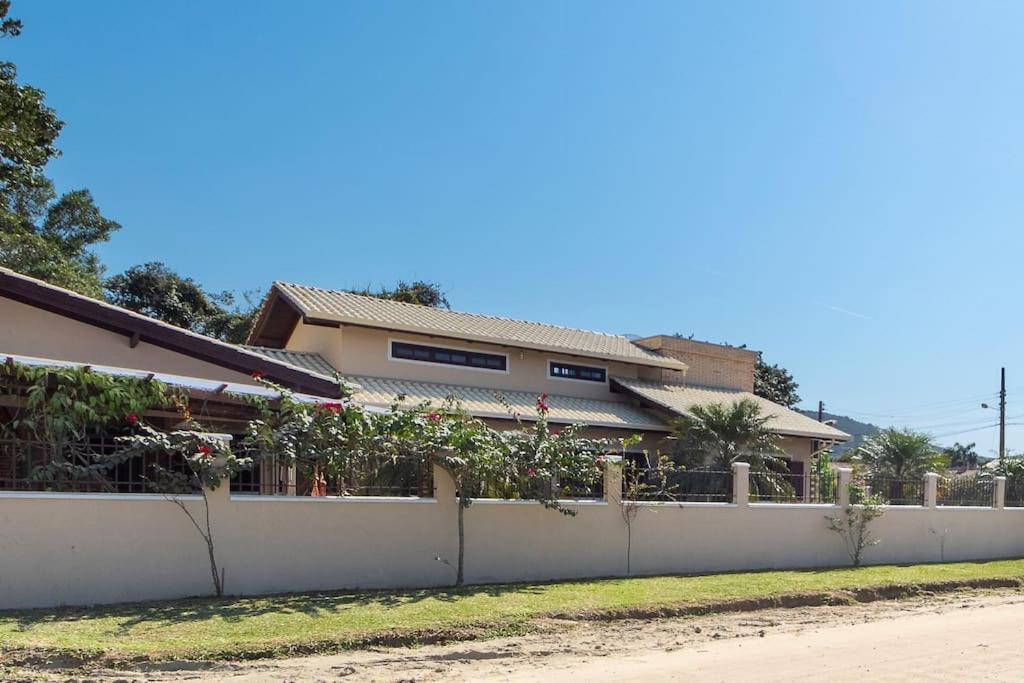 Praia Do Mariscal, Casa Para10 Pessoas, Casa Marixca Bombinhas Eksteriør billede